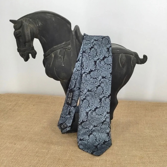 Villini Men’s Hand Made Pure Silk Tie - Picture 1 of 5